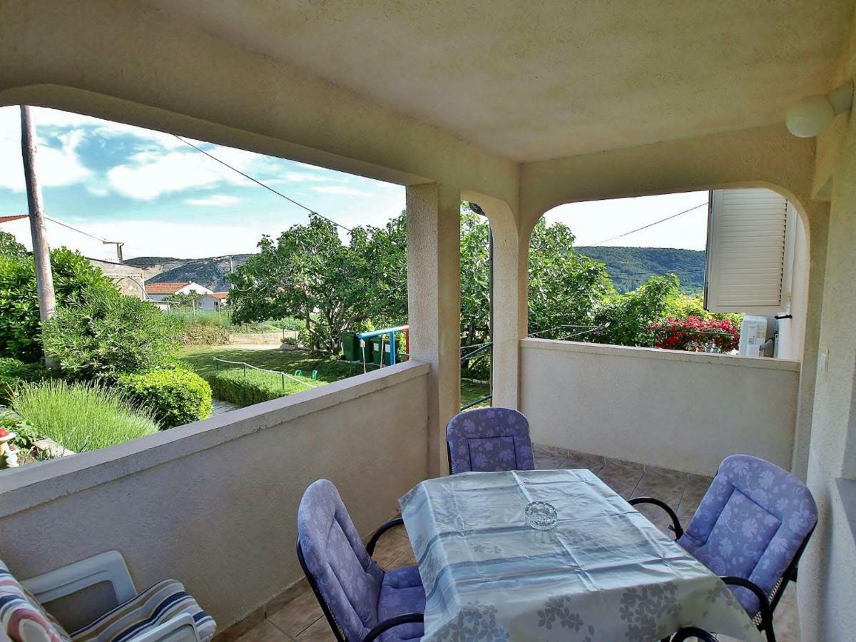 Apartmani Roza Lopar Exterior foto